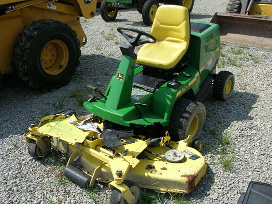  John Deere F725