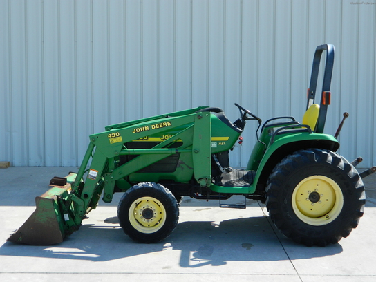 1999 John Deere 4300