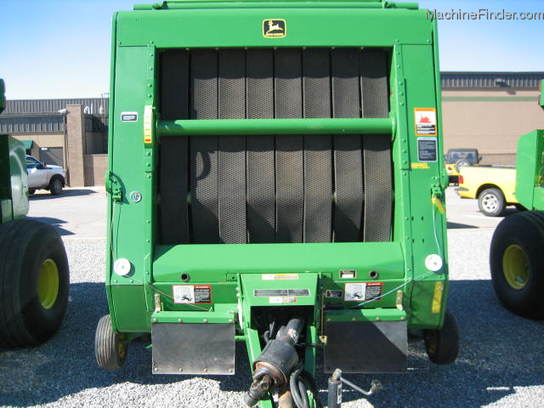 2001 John Deere 566