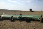 2002 John Deere 220