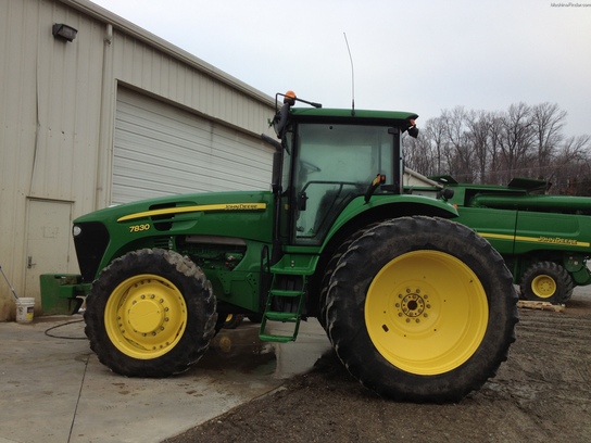 2008 John Deere 7830