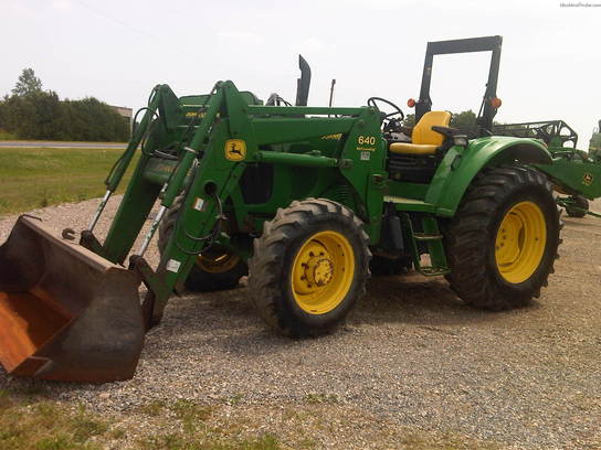 2002 John Deere 6120