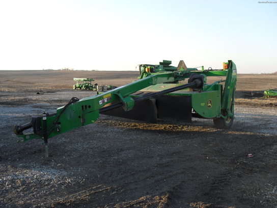 2005 John Deere 535