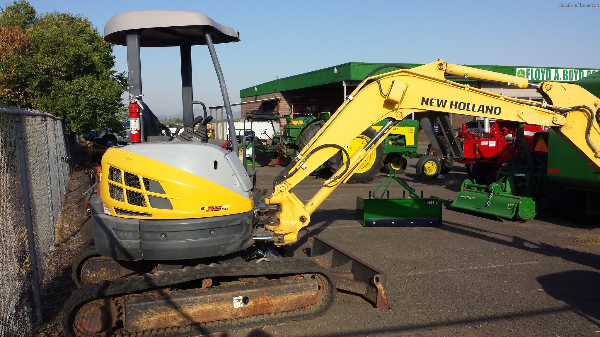 New Holland E35SR Compact Excavator John Deere MachineFinder