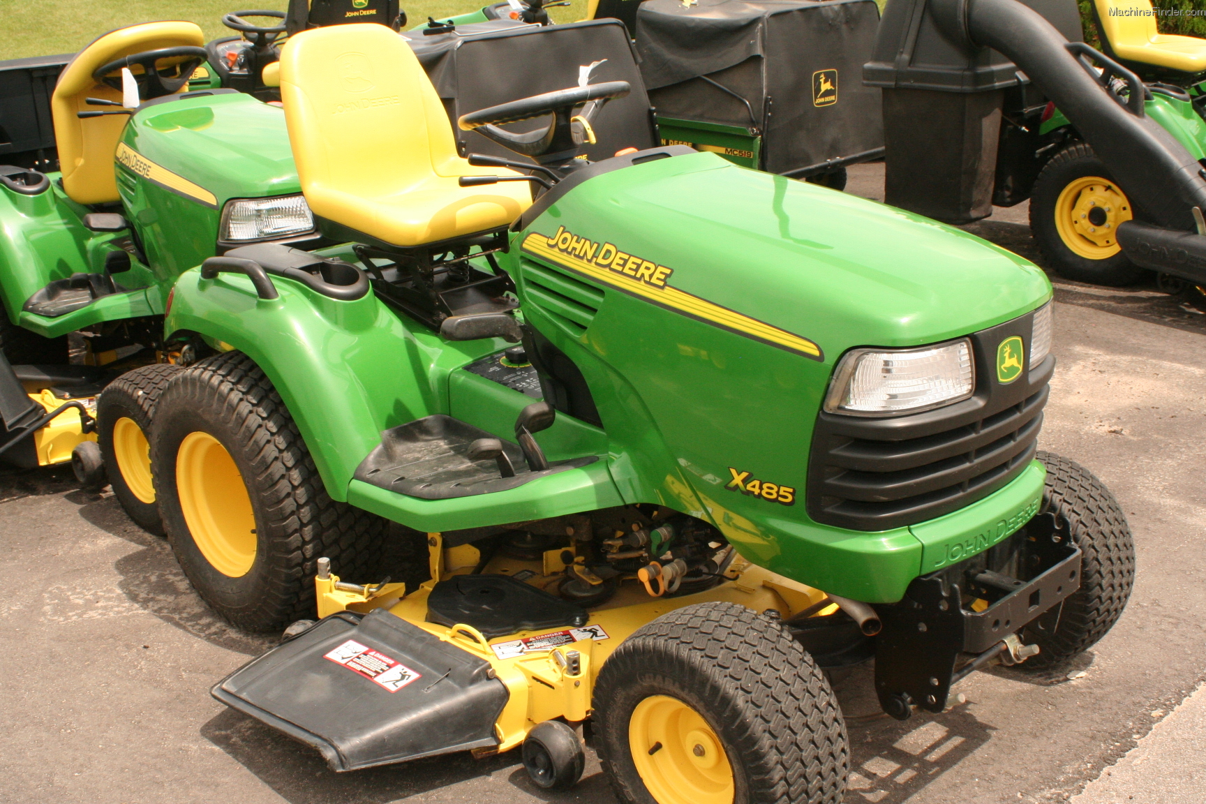 2003 John Deere X485 Lawn & Garden and Commercial Mowing John Deere
