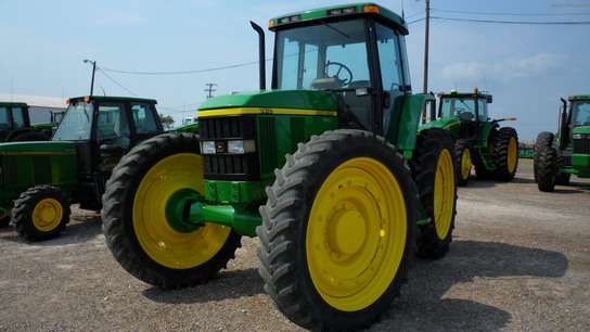 1999 John Deere 7410