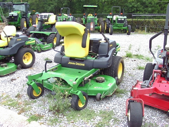 2002 John Deere 737