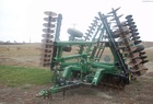 1999 John Deere 637