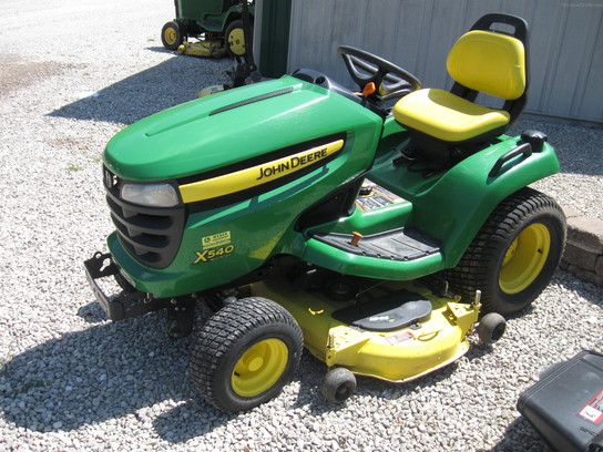  John Deere X540