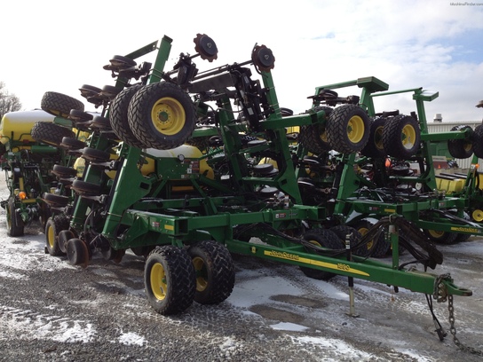 2005 John Deere 1890