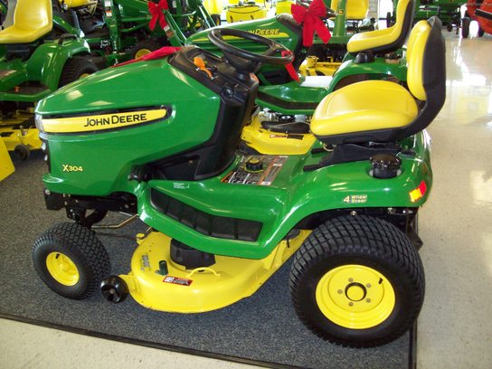2010 John Deere X304