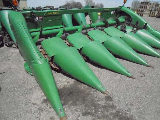 2011 John Deere 606C