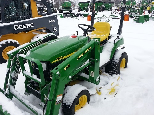2003 John Deere 2210