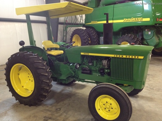 1968 John Deere 2020