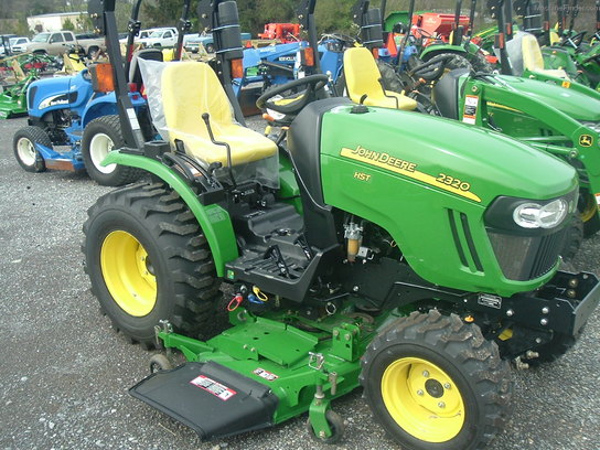2012 John Deere 2320