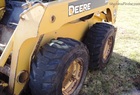 2005 John Deere 320