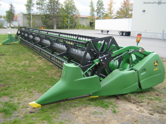 2009 John Deere 635F Plateforme // 635F Platform