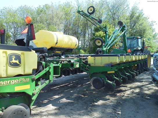 2004 John Deere 1770nt