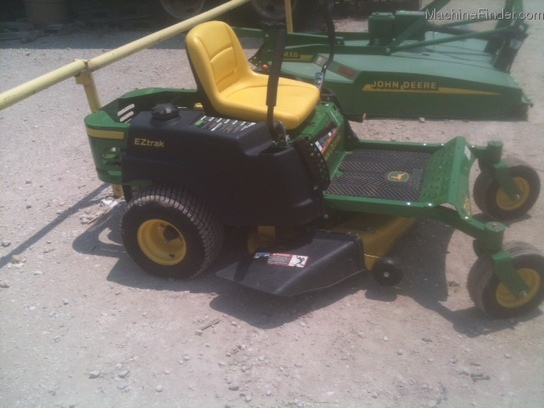 2011 John Deere Z225