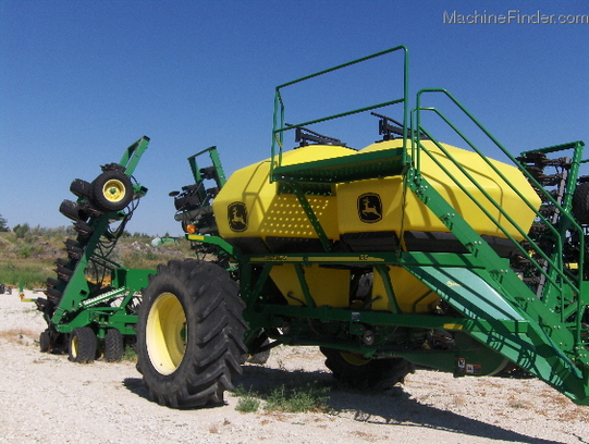 2002 John Deere 1890
