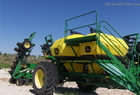 2002 John Deere 1890