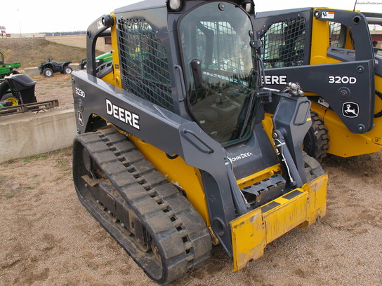 2011 John Deere 323D