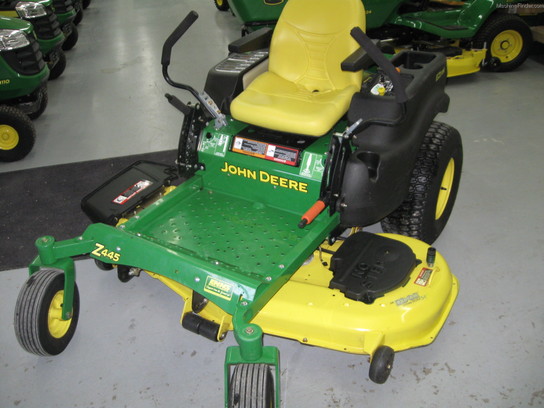 2010 John Deere Z445