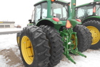 2003 John Deere 7520