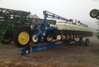 1999 Kinze 2600