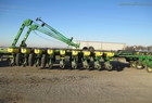 2001 John Deere 1770