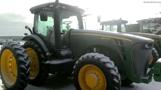  John Deere 8270R