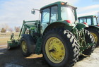 2003 John Deere 7520