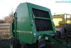 1997 John Deere 566