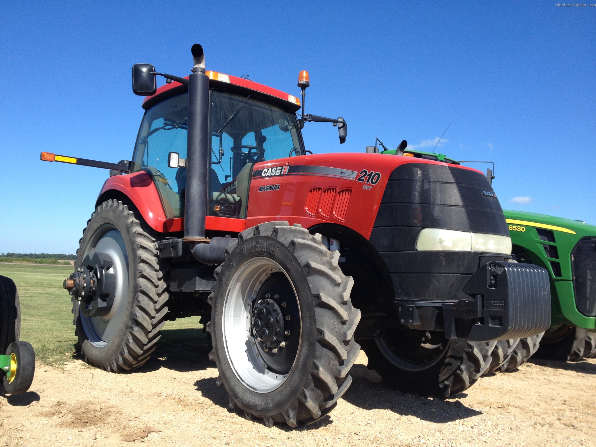 2010 Case IH Magnum 210 Tractors Row Crop (+100hp) John Deere