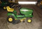 1998 John Deere LT133
