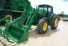 2011 John Deere 7330