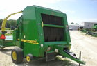 2001 John Deere 567