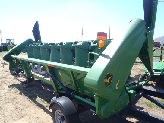 2004 John Deere 893