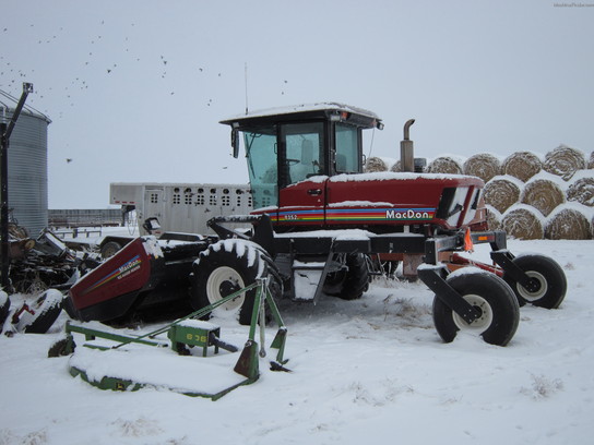 2002 Mac Don 9352
