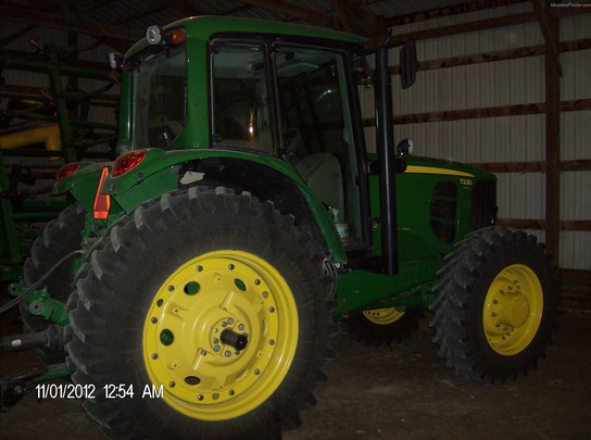 2010 John Deere 7230 Prem