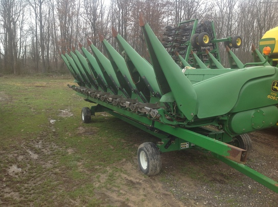 2009 John Deere 608C