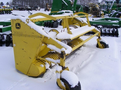 2003 John Deere 630A