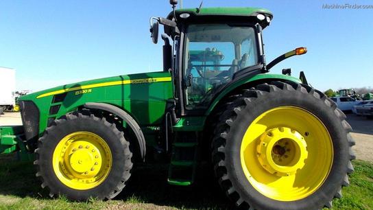 2010 John Deere 8320R
