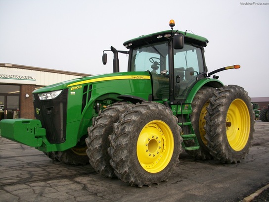 2011 John Deere 8310R