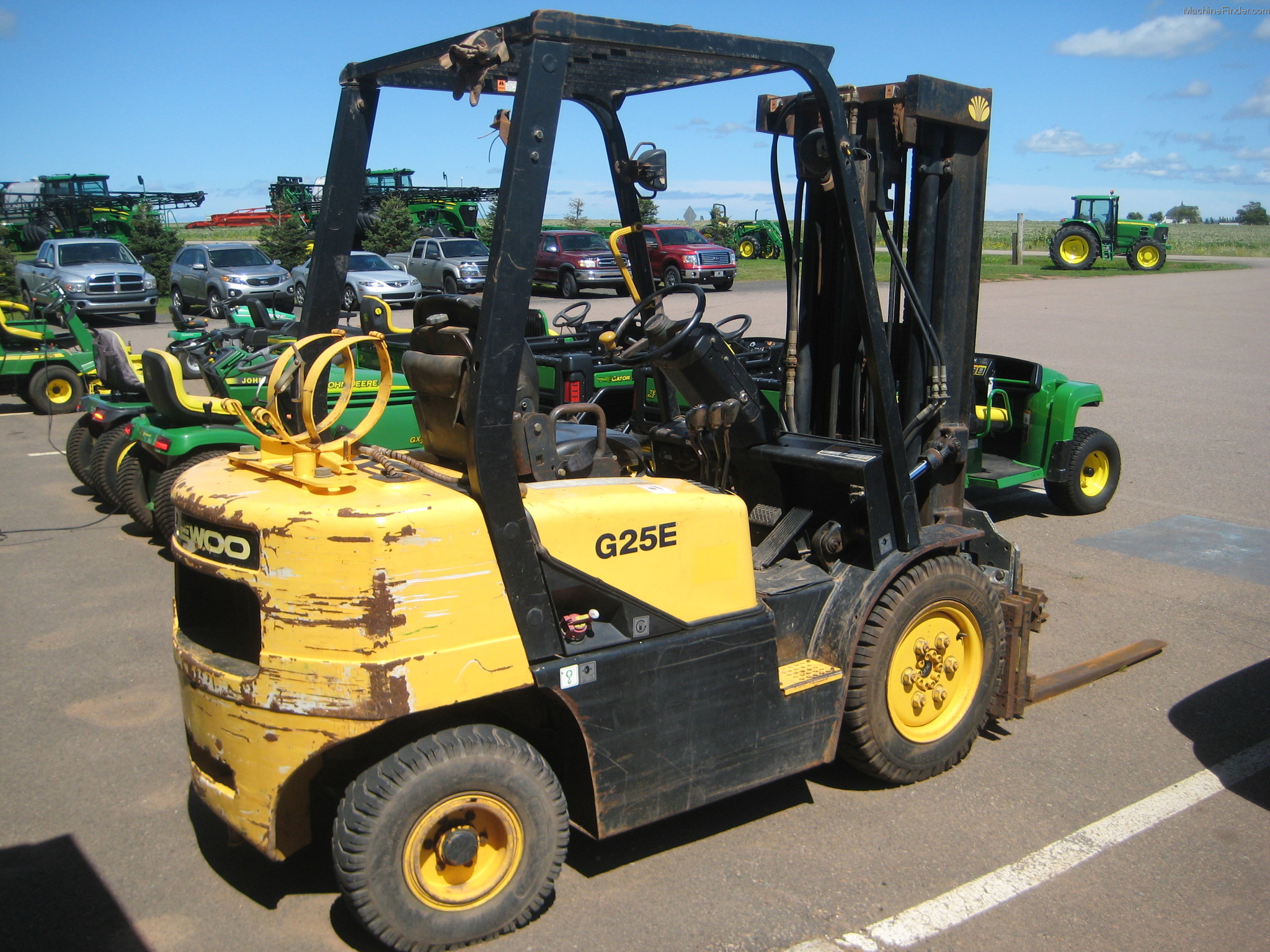 2003 Daewoo G25E Forklifts John Deere MachineFinder