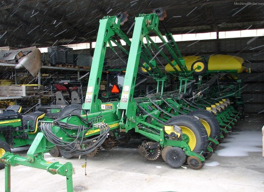 2010 John Deere 1770NT