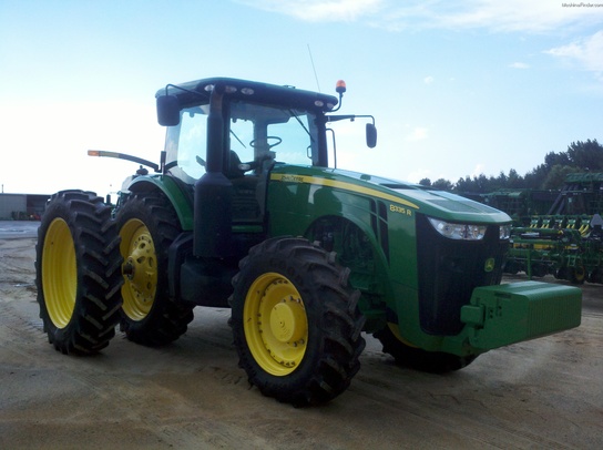 2011 John Deere 8335R