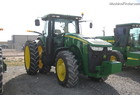 2011 John Deere 8260R