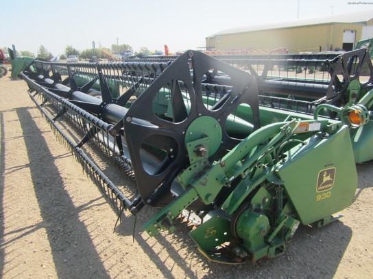  John Deere 930