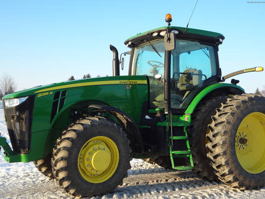 2011 John Deere 8285R